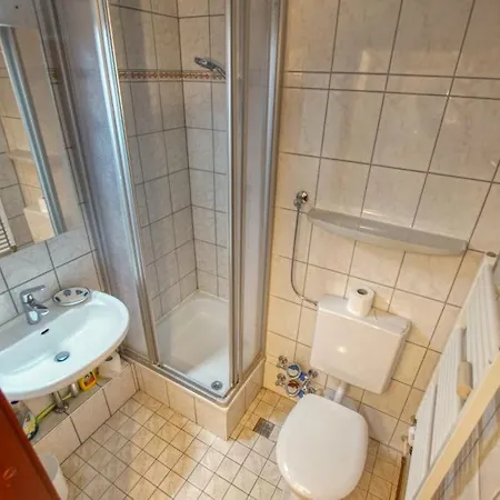 - Haus B, App 0b0302 *