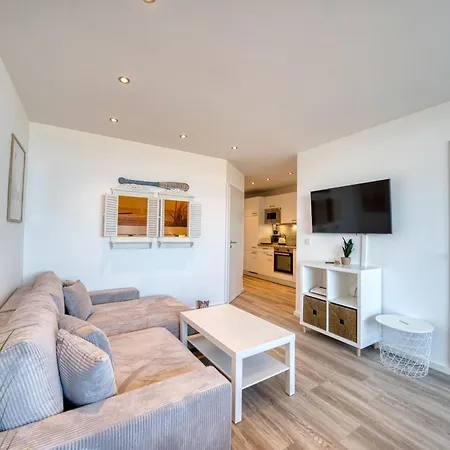 - Haus B, App 0b0302 Apartment