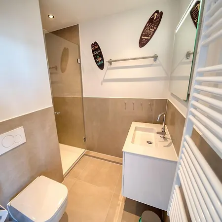 - Haus B, App 0b0302 *