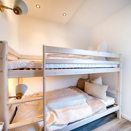 - Haus B, App 0b0302